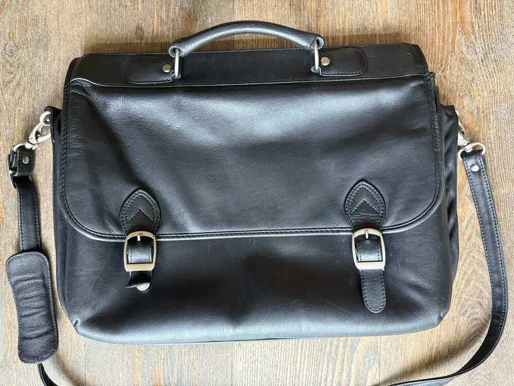 Dilana Black Leather Laptop Bag Briefcase Messenger Shoulder Bag Work Office EUC